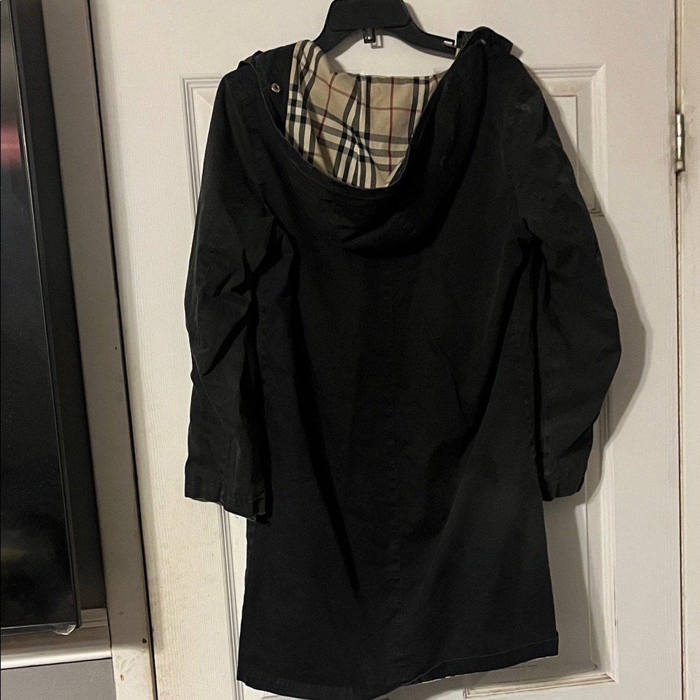 Burberry Black Hooded Trench Coat with Check Lining - Picture 2 of 6